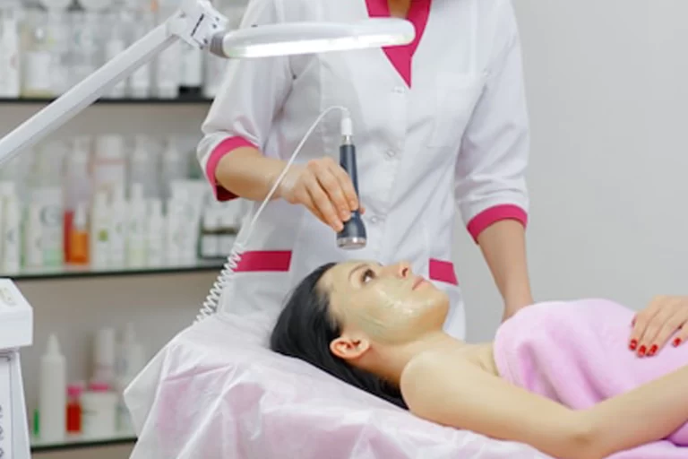 Skin Lightening Treatment in Andheri West